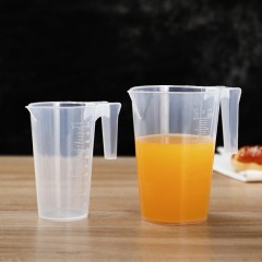XY廚房家用烘焙工具帶柄帶刻度塑料量杯