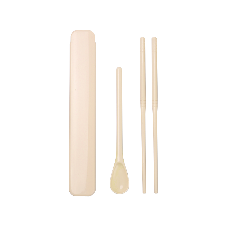 原材料提煉自玉米的環保便攜勺筷組合