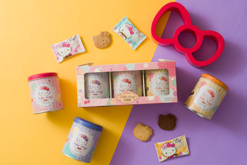 紅櫻花 - Hello Kitty 造型小西餅禮盒(原味奶油/濃純巧克力/巧克力伯爵茶) x 3盒