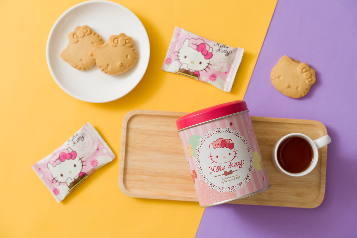 紅櫻花 - Hello Kitty 造型小西餅禮盒(原味奶油/濃純巧克力/巧克力伯爵茶) x 3盒